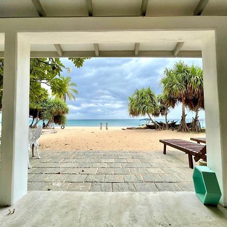Moon Isle Beach Bungalow Nilaveli Ngoại thất bức ảnh